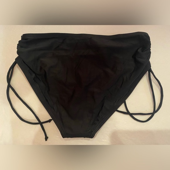 Bonneuitbebe Black Bikini Swim Bottom UPF 50+ Size Small NWT - Picture 4 of 5